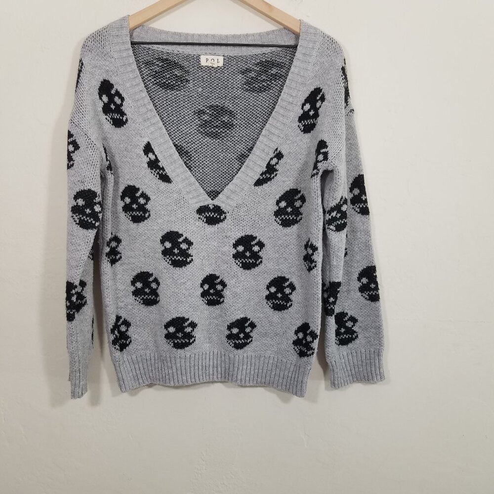 POL Skull Print V-Neck Sweater Goth Halloween Whimsical Grunge Gray Size S